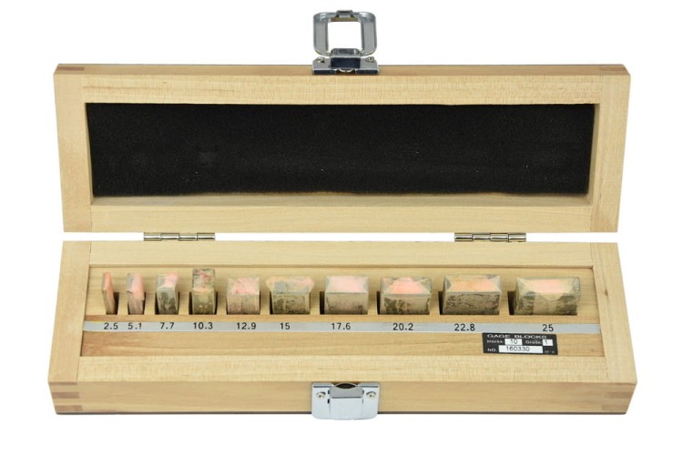 Płytki wzorcowe (do kalibracji mikrometrów) 10 szt. klasa 1